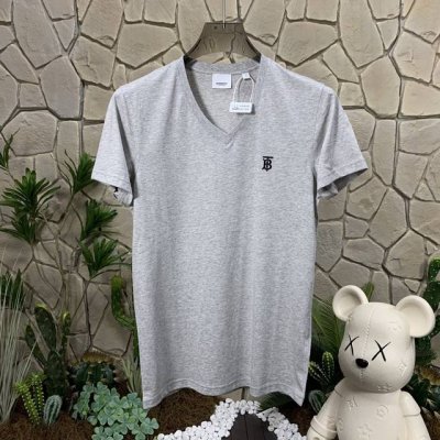 panda版本 供货 #代购级 巴宝莉 Burberry博柏利 字母图案刺绣V领短袖T恤 男女款 浅灰色 秒杀市面上一切版本 只能说根本就不是一个级别的存在 不