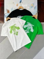 迪桑特硅胶Logo+后背大印花短袖T恤 颜色：黑色、绿色、白色 尺码：M、L、Xl、2Xl 3Xl 简约版型，勾勒随性姿态，无论男女皆能轻松驾驭。黑白绿三色经典