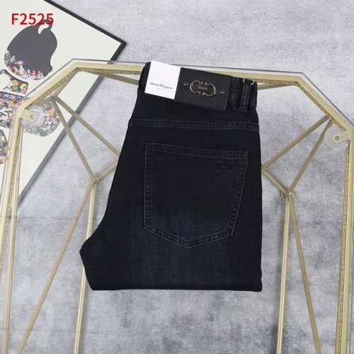 Ferragamo 款号：2525 Size：30到42码
