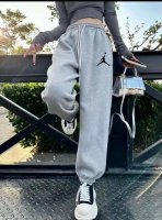 Air Jordan乔丹Aj超百搭经典宽松卫裤束脚裤休闲裤子 ｜无敌版型｜｜男女同款｜ 面料采用超高品质华棉 最大的优点就是亲肤性跟保形性好 顶级面料带来超舒适