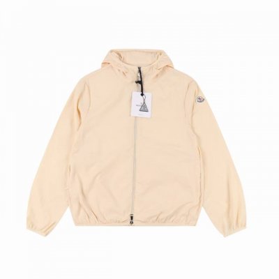 moncler 蒙口 防晒服外套 短款外套宽松休闲百搭洋气上衣防晒衣 尼龙起皱高光外套 短款高端轻松拿捏 一穿一个显贵显潮 尺码 1 2 3