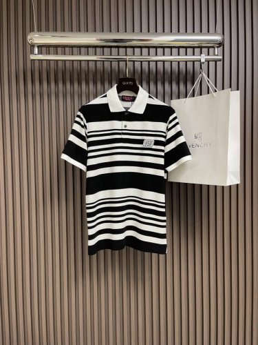 Gucci 2025Ss条纹Logo仔章短袖polo，客供网眼80支双股210克重棉氨混纺双面料，超柔软细腻，百搭人群必备，休闲时尚质感超到位。尺码：M-Xxl