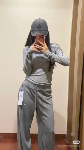 Alo梭织长袖灰色Sml
