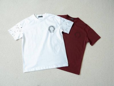 顶级Tee 强势上新 Chrome Hearts S S25 波点马蹄印花圆领短袖T恤 货号：9928 颜色： 暗红色 白色 尺码： S M L Xl 尺寸推荐