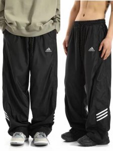Adidas阿迪达斯 复古直筒织带三条杠拼接长裤情侣款 Color: 黑色 Size: M-Xl M 腰围 臀围118 裤长97 Cm L 腰围94 臀围122