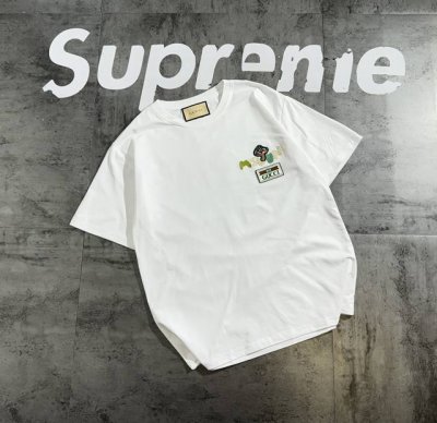 gucci蘑菇刺绣情侣短袖T恤 面料采用精梳棉材质 手感舒适 细腻 透气 不起球不褪色 印花采用刺绣技术 品质超赞 细腻 不褪色 不开裂 万针刺绣Logo 激光