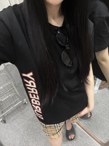 b 家 腰间字母款 上身参考 模特试穿 Xs 码 身高 162Cm 47Kg