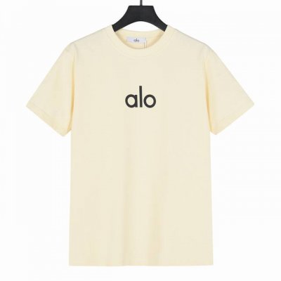 Alo Yoga2025春夏新品瑜伽休闲短袖T恤 面料采用300克重双纱精梳棉，定制32支1*1螺纹，成衣两遍水洗处理，面料舒适亲肤无异感，定制定染面料，纺织密