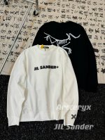 120 - Arc'teryx 始祖鸟联名 Jil Sander+ 23Ss新款大鸟Logo印花圆领卫衣 男女通吃卫衣，胸口品牌标识高清印花工艺！ 高清印花，舒
