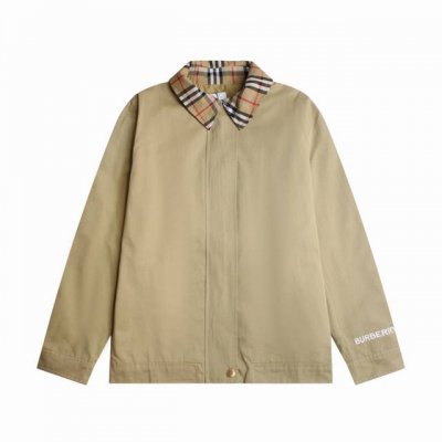 上新： 款号：B102 Burberry 巴宝莉 Ss复古老钱风爆款格纹夹克外套 1经典格纹拼接领口和门禁，袖口采用Logo刺绣，高级感满满！ 2非常富有年轻感