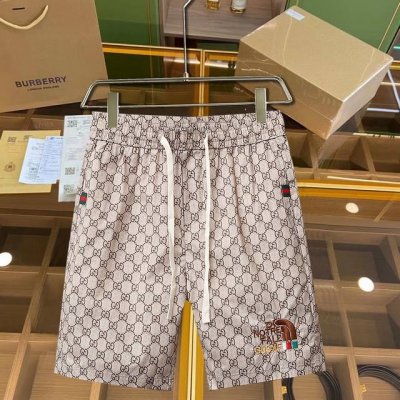 古驰 原单货情侣款2530春夏新品短裤 专柜同步有售，时尚休闲裤 ，进口原版面料，上身舒适透气，顶级工艺品牌Logo，腰围工艺螺纹围接，档次极高，版型超正，上身