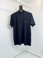 p230Mm6马吉拉2025夏季休闲系列 城市款经典百搭圆领短袖T恤衫 高端系列！看似简单的设计 细节 版型 面料 整体的设计 缺一不可 上身微宽而不肥垮 看面