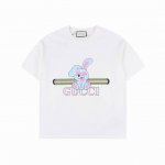 Gucci 古驰 24Ss 兔子短袖T恤 面料采用定制240G 26支特滑双股精棉平纹高密无尘全棉布料。前幅高密度加厚，走线平整，代工品质，全套定制辅料。 尺码