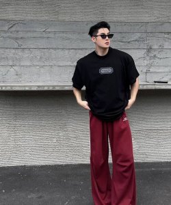 短袖 短裤 dior*迪奥25S夏季新款潮牌T恤.可搭配短裤成套.经典刀片字母造型.立体刺绣工艺.视觉感受超前 悬垂感强 手感质感都极完美.时尚又好看 定制 G