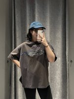 w116# we11Done官网24Ss同款金属感抽象Logo印花破洞短袖做旧男女同款T恤 购入原版打版起样 对标原版面料 版型 细节 颜色 黑色 灰色 码数