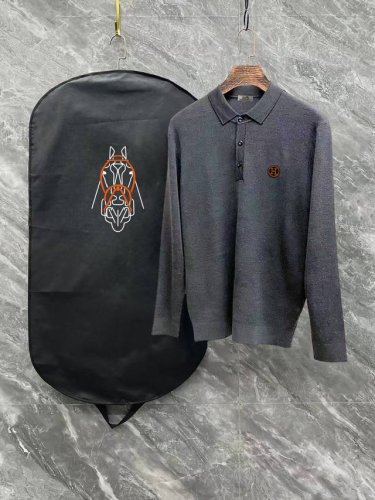 P170 Hermes 爱马仕Ss最新款男士休闲Polo翻领羊毛款毛衣。 质地细腻 柔软舒适 亲肤又保暖 不易变形，简约的高级感风格，胸口处的Logo非常工艺精