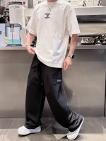 celine新款凉感短袖，定制原版顶级棉面料，超级亲肤舒适，面料舒适柔软，前面植绒Logo点缀，上身有型，单穿，男女同款，时尚百搭！码数 S-Xl