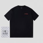 始祖鸟 Arc’Teryx 款号742-2 胸前印花 Logo短袖T恤 采用60支双股，实280克全棉面料。上身透气，绝不起球，手感柔软舒适，全衣平车走线立体剪