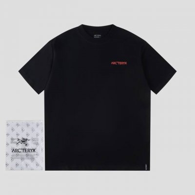 始祖鸟 Arc’Teryx 款号742-2 胸前印花 Logo短袖T恤 采用60支双股，实280克全棉面料。上身透气，绝不起球，手感柔软舒适，全衣平车走线立体剪