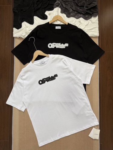 off-White 25Ss重影涂鸦箭头 高街宽松圆领短袖T恤 颜色：黑色、白色 尺码：S-Xl 面料：260克定制双纱高密度纯棉面料 工艺: 整件衣服采用精密