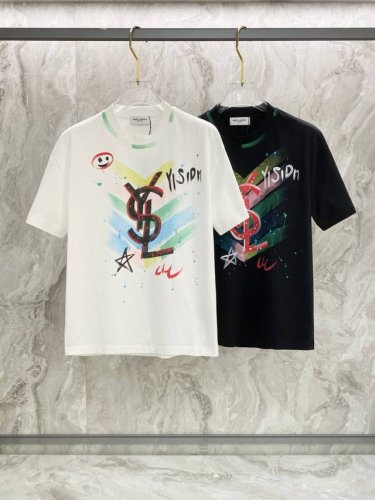 圣罗兰25Ss夏季新款手绘短袖T恤！专柜同步，每一件都是纯手工画制而成.独特的Logo 个性艺术系列全网独家首发 百搭款细节处理完美240克纯棉面料十分精致 原