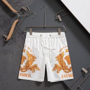 V2532 全年补货不下架 Versace 范思哲 2025最新款 短裤沙滩裤 沙滩旅游必备 高订制原版五金！ 上身效果超正，腿部线条完全得到彰显，全客供进口速