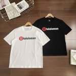 Lululemon 露露乐蒙 经典无痕压胶吸湿排汗短袖T恤 男女同款 裸感科技T恤 ，进口液氨棉造就殿堂级穿着体验，手感细腻柔顺清爽舒适！穿上就不想脱下的体验感