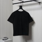 chrome Hearts 克罗心 25Ss 重工后背重叠十字架贴布刺绣短袖T恤 奢华暗黑高街，哈雷摇滚朋克精神，无一不彰显着其浓烈的暗黑哥特风， 立体感与面料