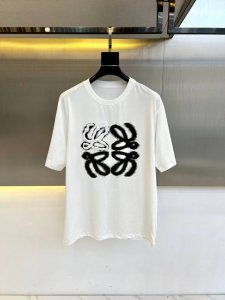 lowe罗意威 2025春夏男款短袖T 恤 棉环保再生素纤维 38%棉 38%再生纤维素纤维19%聚酯纤维5%氨纶 非市场通料可比 成衣质感绝佳 垂括有型 入手