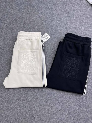 Loe*E 罗意威男士休闲裤，香港洋行渠道货，重磅高端品鉴心水产物，经典招牌人气单品！专柜主推常青系列，每一季的招牌单品，人气Top，塑造性极高的单品，兼容各种