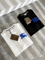 burber*Y巴*莉2025春夏新品男女同款短袖T恤，重磅来袭，最近比较火热的环保纯棉面料制作而成，高端户外运动休闲系列，非常火热运动风潮！Bur最新研发的特