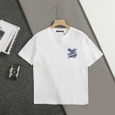 顶级复刻版本 Lv 路易威登 25Ss早春新款 手绘涂鸦刺绣Lv字母短袖 轻奢主义 男女日常通勤穿搭必备单品 正确版本 欢迎对比 详细特征 320克 % 纯棉双