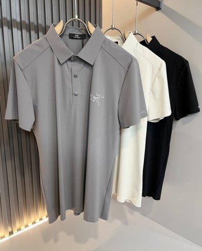 Arcter*X始*祖鸟 2025春夏新款男士短袖polo 户外品牌可能大家第一想到的就是加拿大鹅 始祖鸟 给人一种标签试的感觉 除了在款式设计上颇有造诣之外