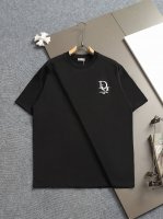 Dior 迪奥 Cd 微宽版版型 Xs-L Cd 25Ss 新品官网同步发售 Logo印花 刺绣Logo图案 作为奢侈界的龙头，D家可谓是当之无愧了，而今天要说