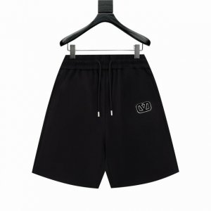 华伦天奴2025Ss贸易渠道货品.休闲运动短裤 无从释怀的经典款,休闲时尚感略带锋利.精简的比例化裁剪铸就随性百搭. 客供高密400G面料,区别于传统的针织棉质