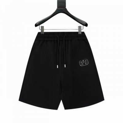 华伦天奴2025Ss贸易渠道货品.休闲运动短裤 无从释怀的经典款,休闲时尚感略带锋利.精简的比例化裁剪铸就随性百搭. 客供高密400G面料,区别于传统的针织棉质