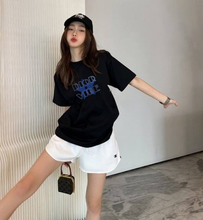 Dior 五角星印花短袖T恤 上身图