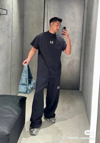 供 Balenciaga 巴黎世家 X Under Armour 安德玛联名款前后刺绣 Logo 情侣圆领短袖T恤-顶级版本 采用260G 双纱纯棉面料 真正的