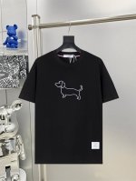 thom Browne Tb 25Ss新款短袖 最高版本重工艺经典刺绣Logo图案 高标准定制 上身非常有型 客供进口高档280克纯棉面料质感非常细腻 细节工艺