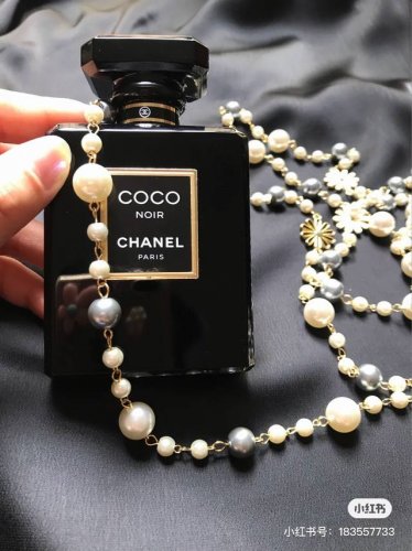 送礼必备 全套包装 越南版本香奈儿黑Coco100Ml 越南进口 海关扣押 配手提袋高端商品 塑封拆毁概不退换 敬请谅解 香奈儿Coco小姐黑瓶香水 人间富婆香