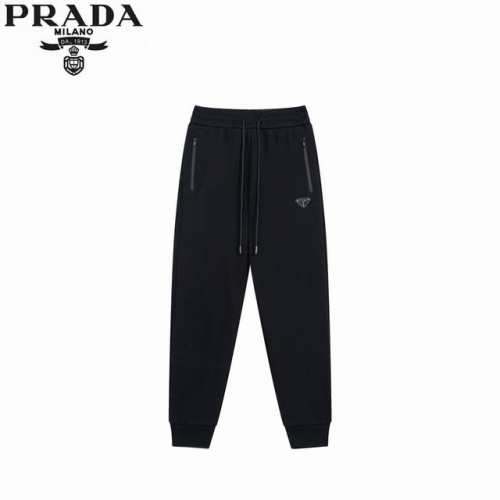 prada 普拉达 24Fw 红色织带纯棉长裤 客供定制的进口毛圈棉材质，进口纯棉拉链装饰嵌布，舒适透气， 摸着面料质感肉实，肌里感清晰可见，有净重感，全身极致