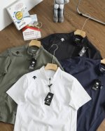品牌：迪桑特 Descente 尺码：M-L-Xl-Xxl-Xxxl 颜色：黑色-白色-藏青-军绿 款式：男士运动速干短袖 面料科技: 轻量化 耐磨透气 运动速