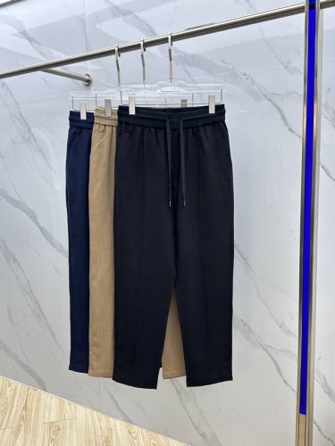 L p2540爆款春夏新品休闲裤，官网同步发售，裤身极简工艺设计，进口客供辅料、精选透气亚麻面料，代工厂p出品免检！每个细节做到极致，原版五金配件，潮范十足、上