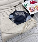 25Ss新款 丝巾款系列 串珠肩带吊带上衣，Ins风复古辣妹风，演绎与众不同的时尚氛围，欧美风的撞色设计，让你在人群中脱颖而出，无论是日常出街，还是度假旅行，这