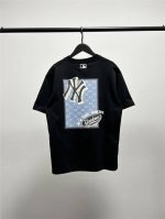 高品质！Mlb柜子新款重影字母老花短袖T恤！三标齐全，四联吊卡，原厂包装！通肩压条保证舒适性！2025Mlb Ny 重影字母，波点老花款 情侣圆领短袖高端品质