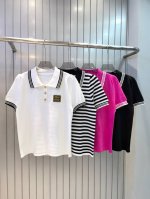 Miumiu缪缪字母方块刺绣金扣翻领针织短袖 款号：25670104051 颜色：白色 条纹 玫红 黑色 尺码：均码 80-125斤