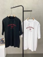 p170。Balenciga巴黎世家独家专供新款原单男士休闲春夏短袖 高端定制 高端版本 时尚百搭爆款进口面料 手感超柔软细腻 穿着亲肤舒适 高端精品 代工厂精
