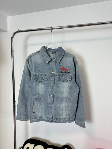 款号：Hmy55# Balenciag巴黎世家最新街头风3M刺绣情侣款高品质牛仔水洗外套夹克 巴黎世家牛仔衣件件经典，3D工艺牛仔外套酷得有点过分了，比伯同款，