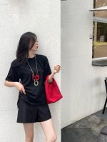 天丝棉圆领镂空钩花设计感宽松百搭短袖大版T 颜色:黑Vs 白 码数 S M L