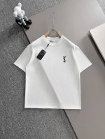 Yves Saint Laurent 圣罗兰* 2025春夏款上新 原高版本 面料采用270克高密度纯棉 不变形 不缩水 工艺介绍：双线走位 胸前立体压胶印花+